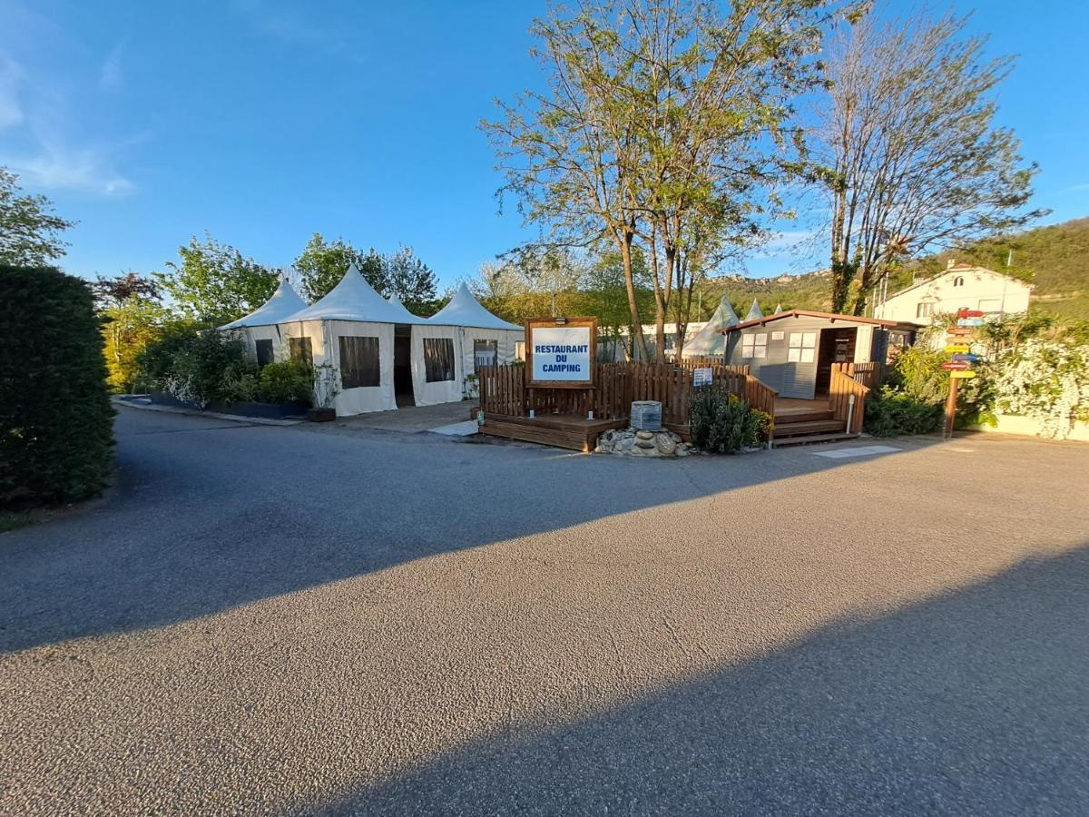 Chalet Pour 5 Personnes Equipe Sur Emplacement Privatif Dans Camping 4 Etoiles Appartenant Et Gere Par Un Particulier Hotel Foix Ngoại thất bức ảnh