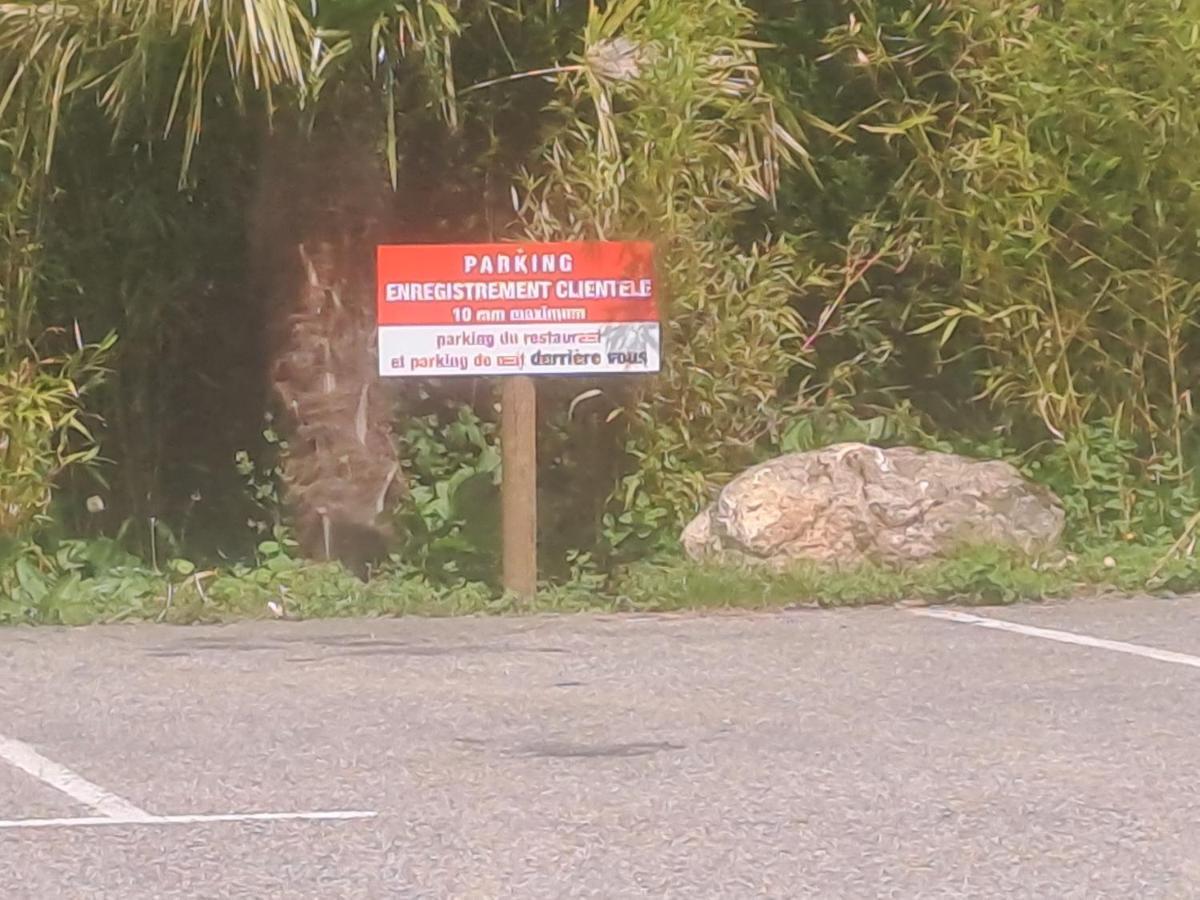 Chalet Pour 5 Personnes Equipe Sur Emplacement Privatif Dans Camping 4 Etoiles Appartenant Et Gere Par Un Particulier Hotel Foix Ngoại thất bức ảnh