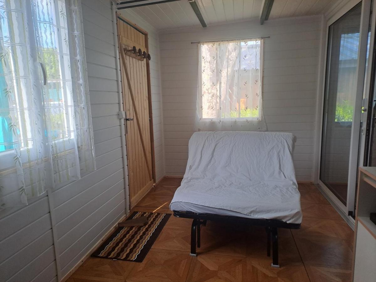 Chalet Pour 5 Personnes Equipe Sur Emplacement Privatif Dans Camping 4 Etoiles Appartenant Et Gere Par Un Particulier Hotel Foix Ngoại thất bức ảnh