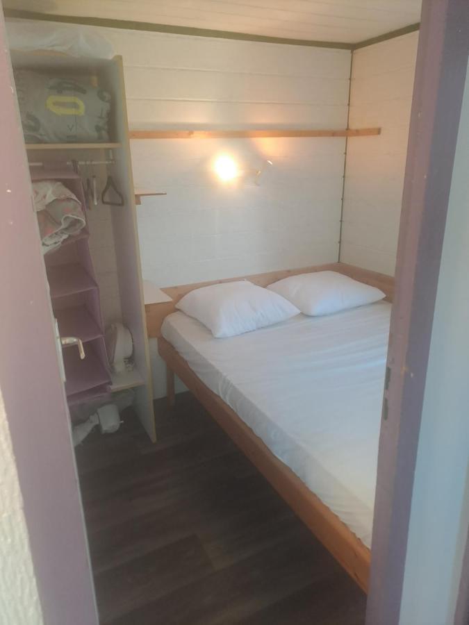 Chalet Pour 5 Personnes Equipe Sur Emplacement Privatif Dans Camping 4 Etoiles Appartenant Et Gere Par Un Particulier Hotel Foix Ngoại thất bức ảnh